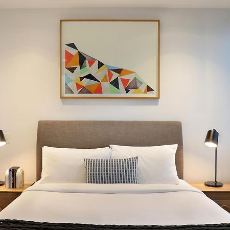 The Canvas Apartment Hotel เมลเบิร์น ภายนอก รูปภาพ