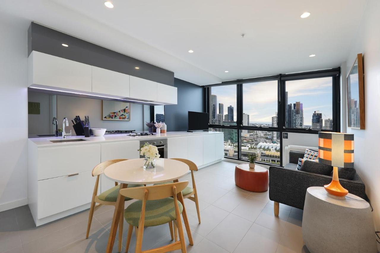 The Canvas Apartment Hotel เมลเบิร์น ภายนอก รูปภาพ
