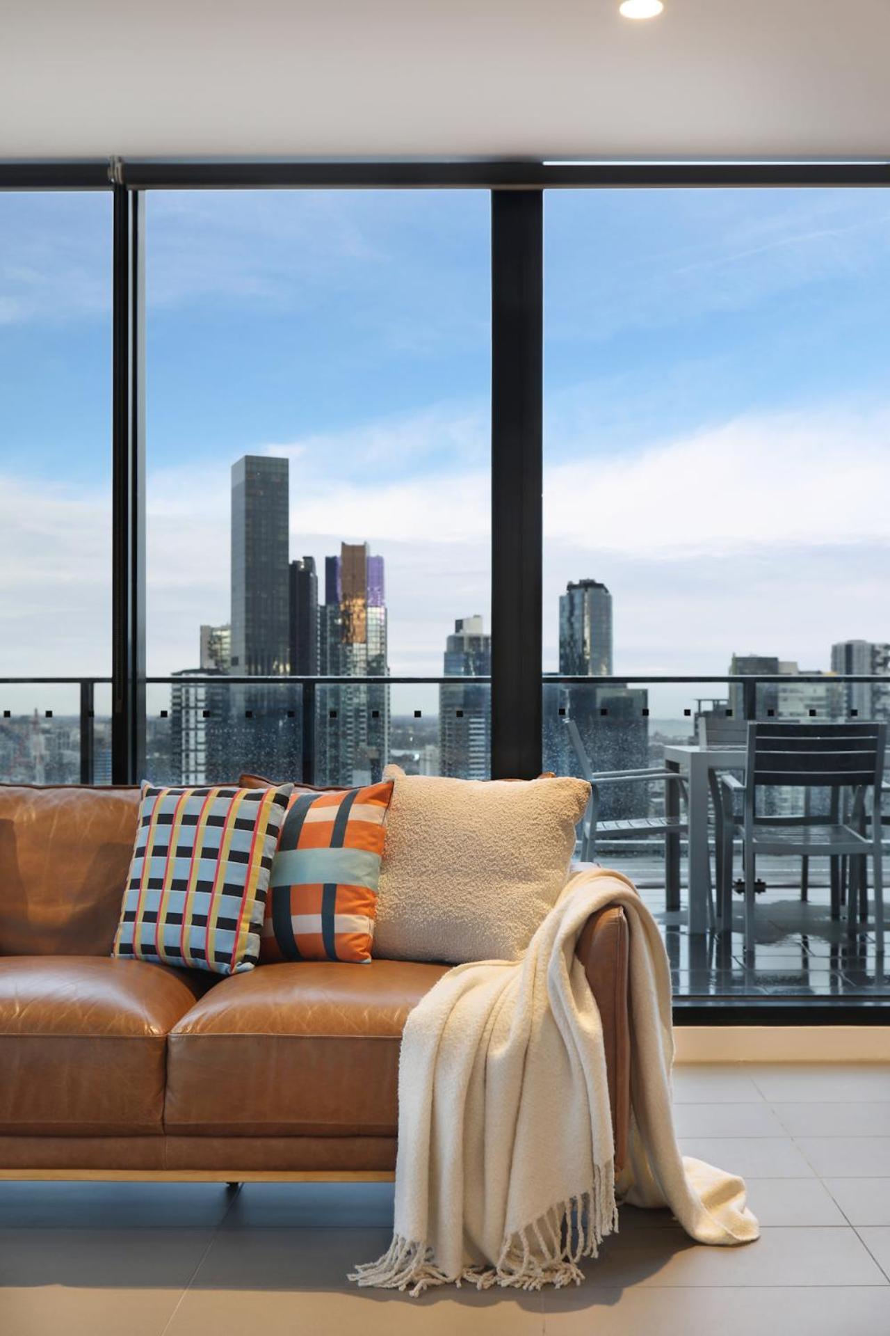 The Canvas Apartment Hotel เมลเบิร์น ภายนอก รูปภาพ