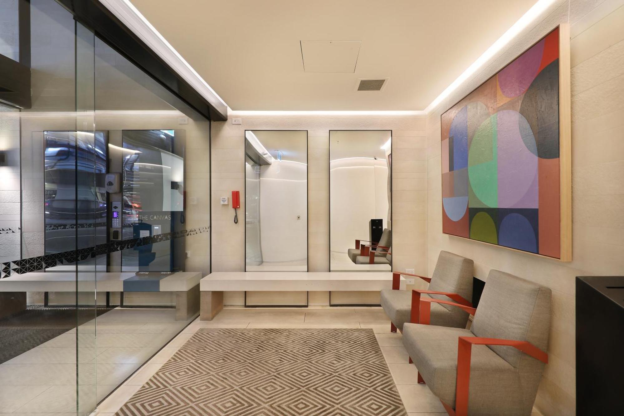 The Canvas Apartment Hotel เมลเบิร์น ภายนอก รูปภาพ