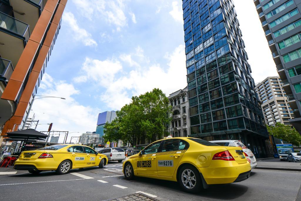 The Canvas Apartment Hotel เมลเบิร์น ภายนอก รูปภาพ