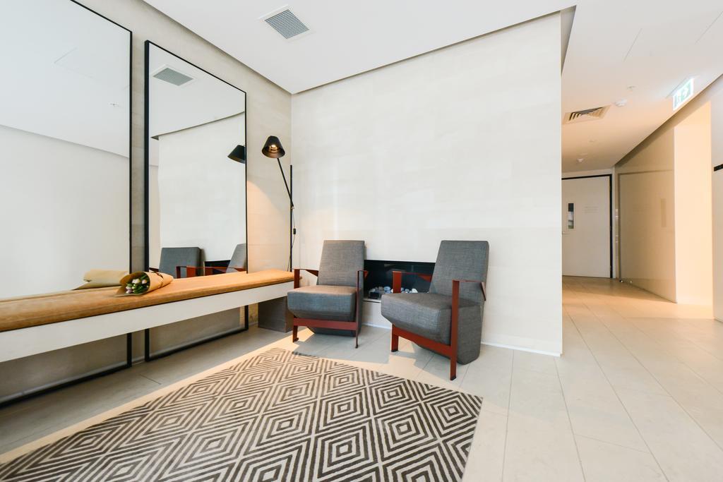 The Canvas Apartment Hotel เมลเบิร์น ภายนอก รูปภาพ