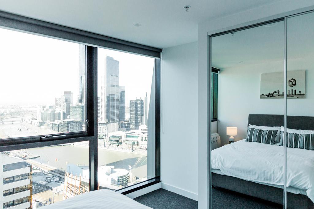 The Canvas Apartment Hotel เมลเบิร์น ภายนอก รูปภาพ